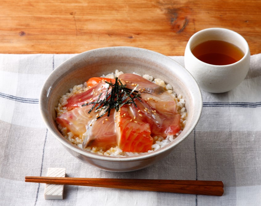 KIN-GOMA TSUYU Marinated Sashimi rice bowl